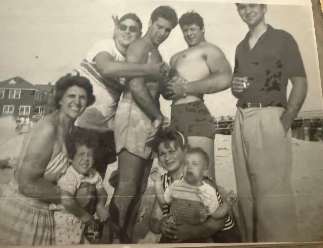 Jesse Rabinowitz__group photo