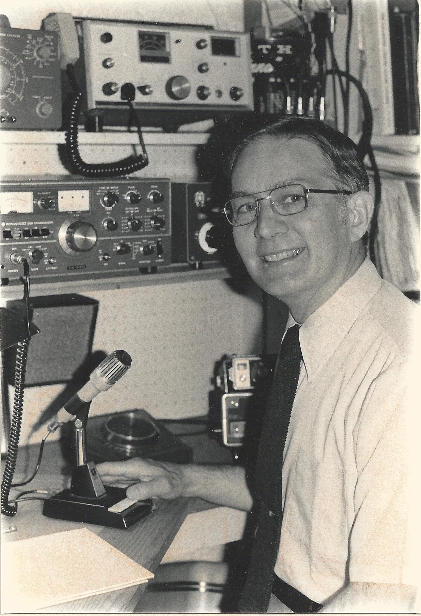 Thomas Powell in his amateur radio station K3YPO 1980